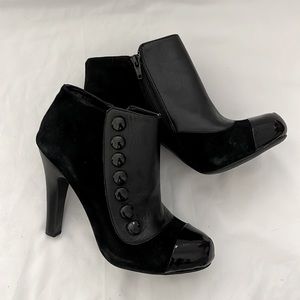 Gianni Bini Black Ankle Boots